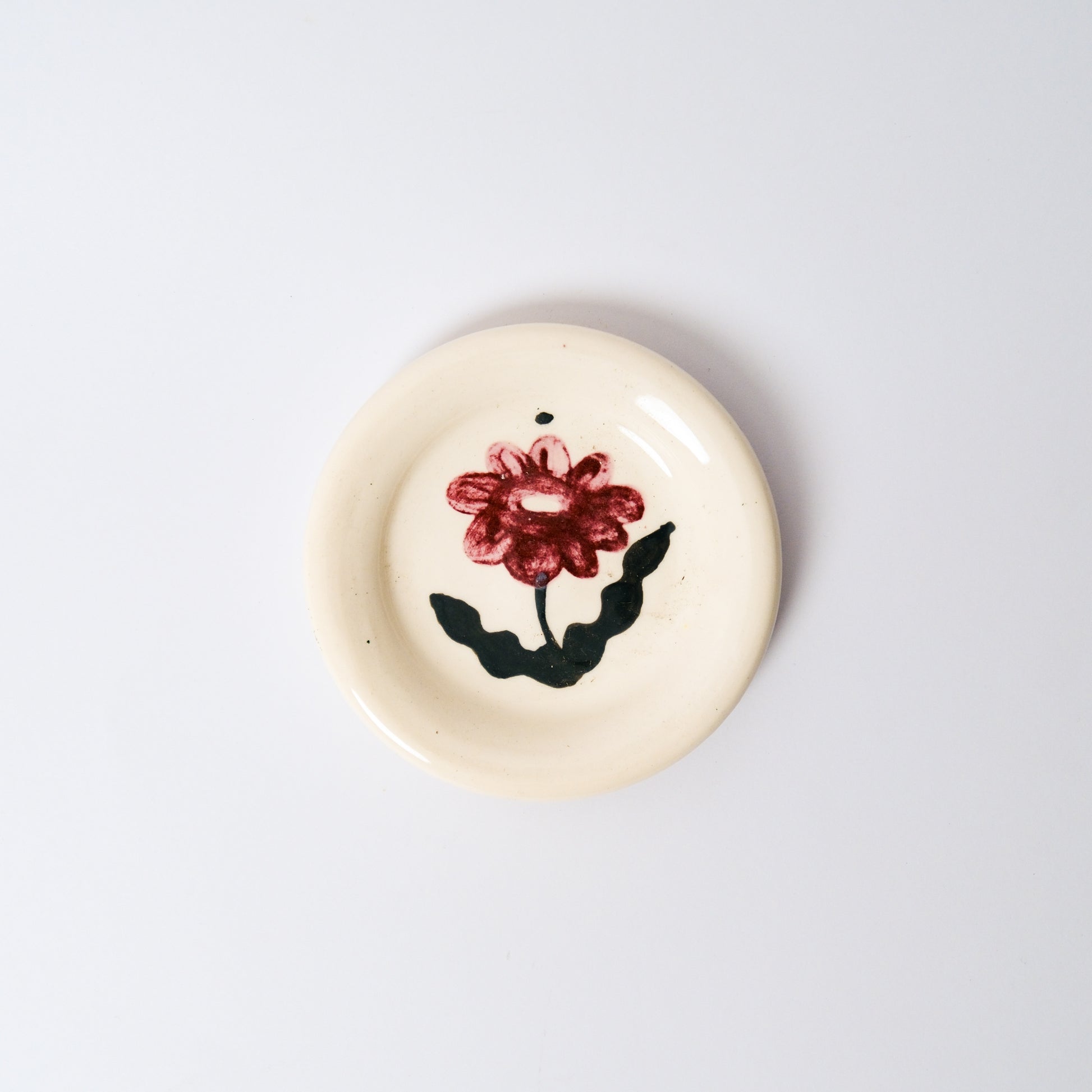 Starburst Medium Dish in Burgundy by Objects by Phoebe
