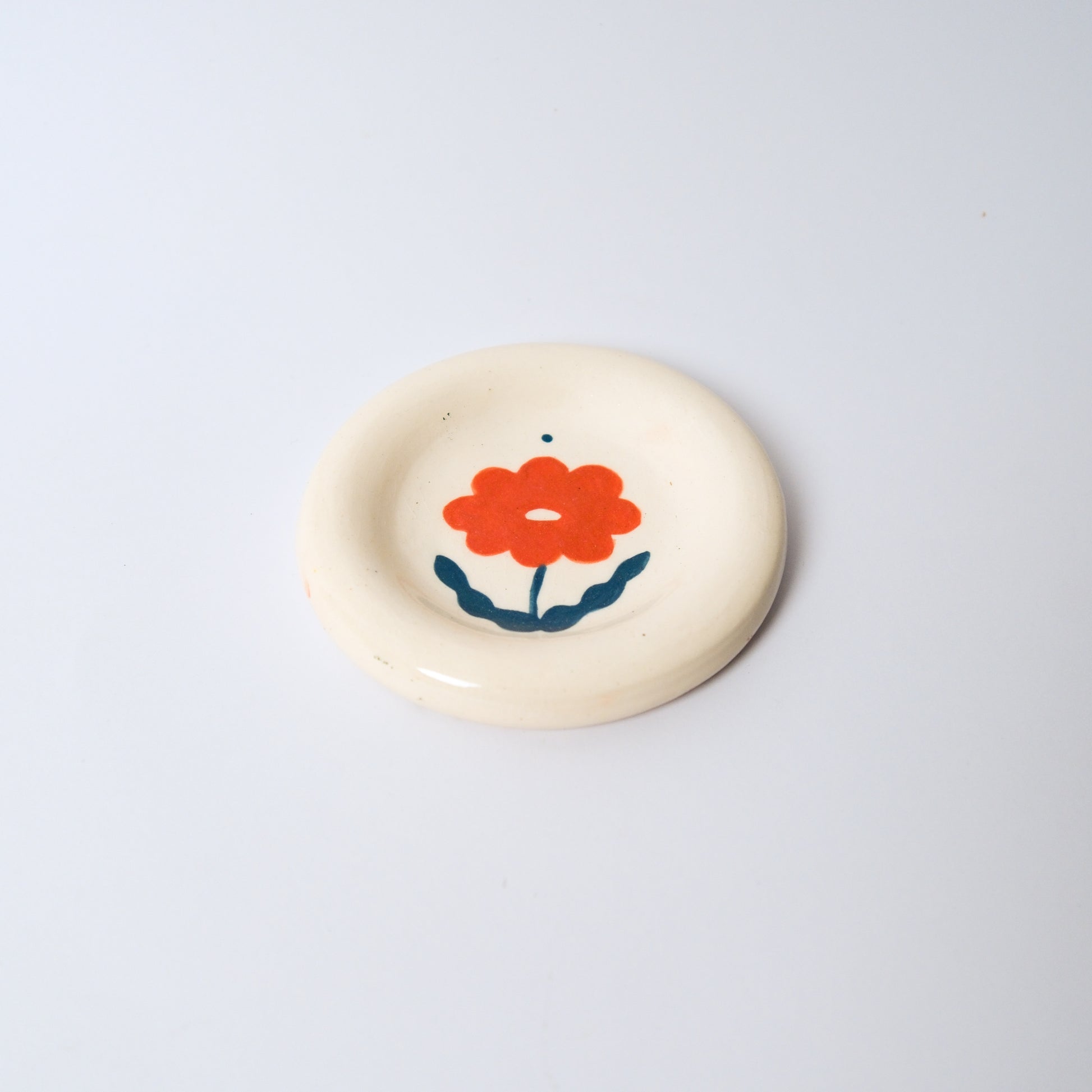 Starburst Medium Dish in Orange by Objects by Phoebe — view 2