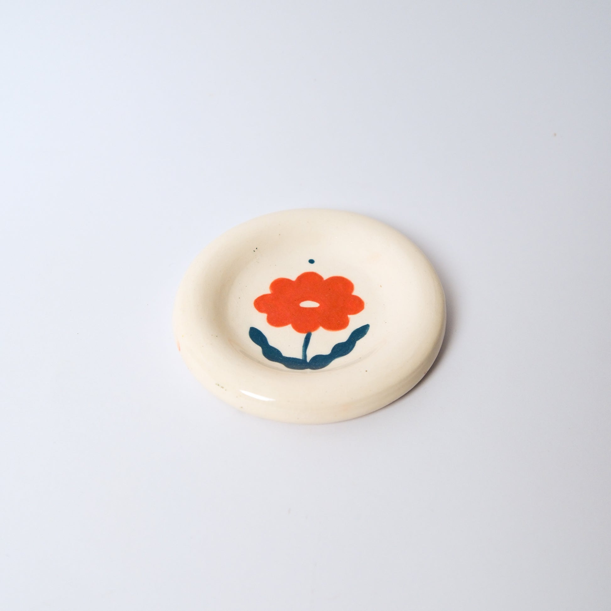 Starburst Medium Dish in Orange by Objects by Phoebe — view 3
