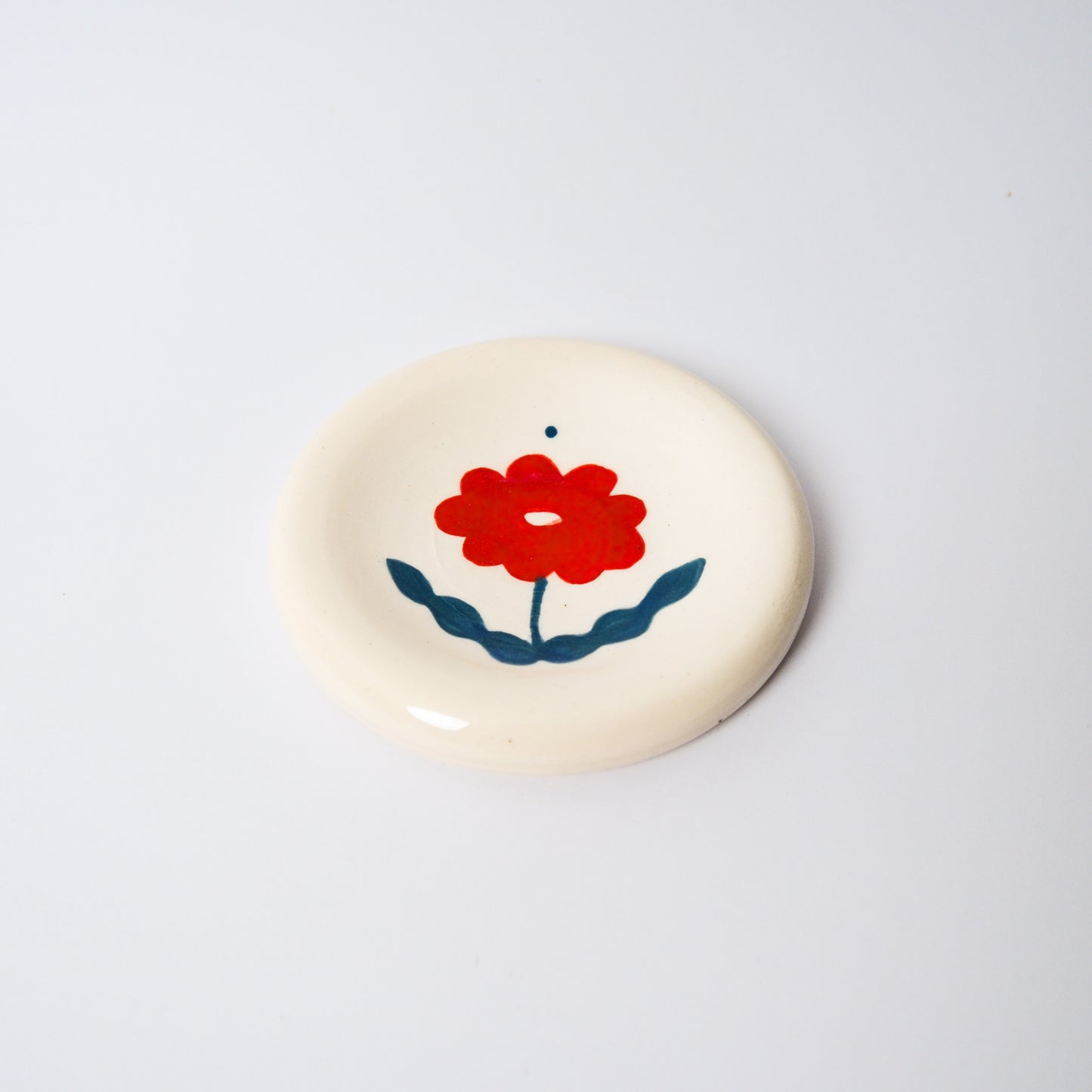 Starburst Medium Dish in Red by Objects by Phoebe — view 2