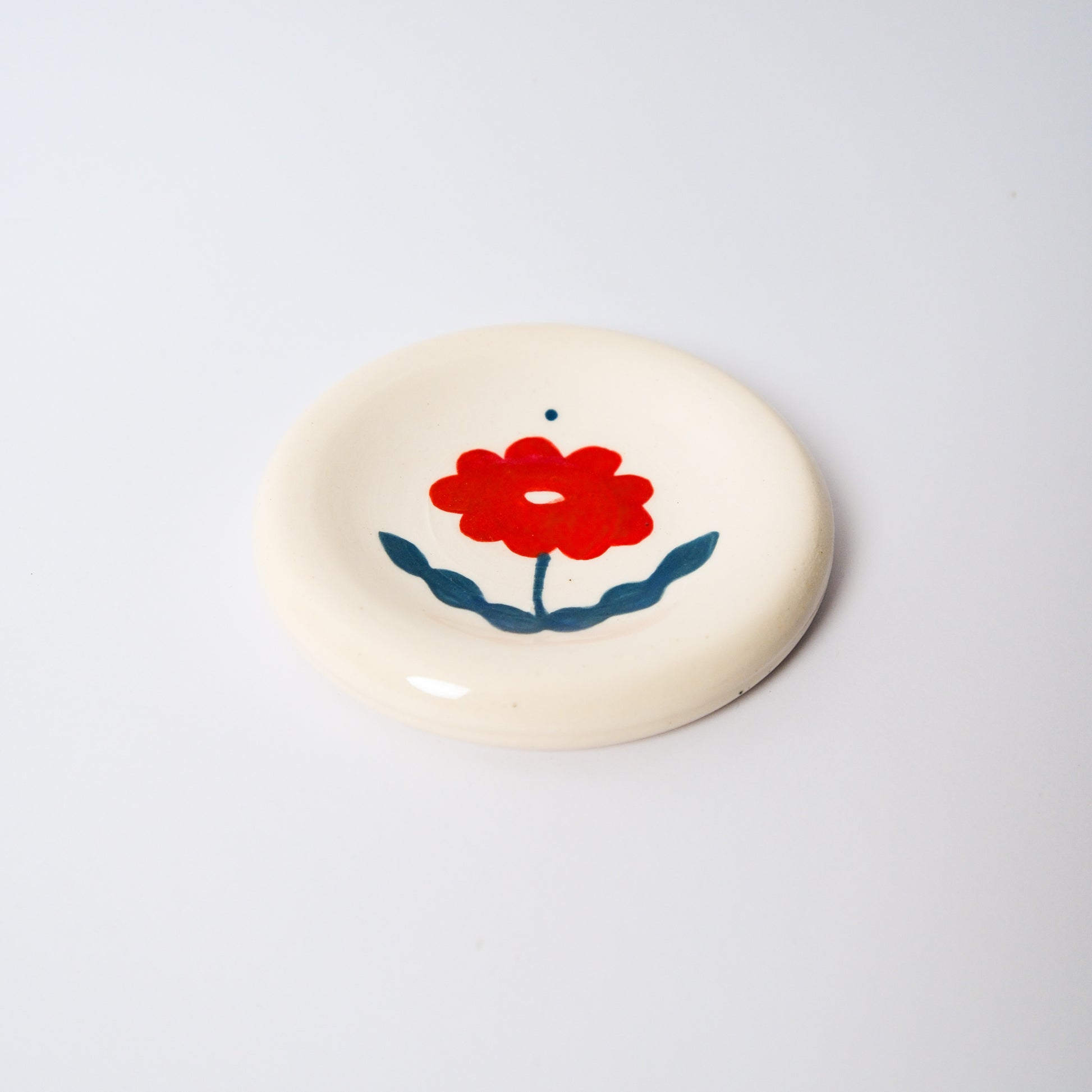 Starburst Medium Dish in Red by Objects by Phoebe — view 3