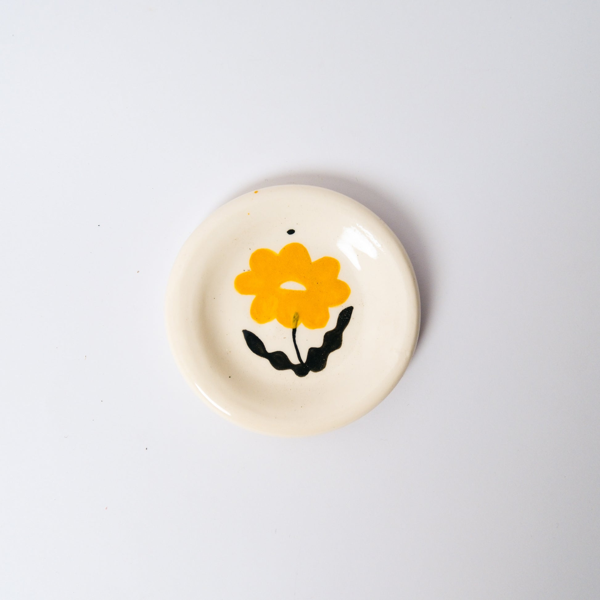 Starburst Medium Dish in Wattle by Objects by Phoebe
