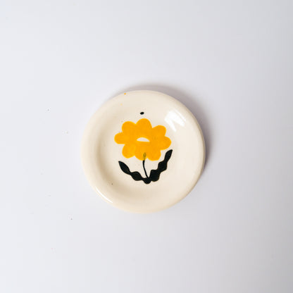 Starburst Medium Dish in Wattle by Objects by Phoebe