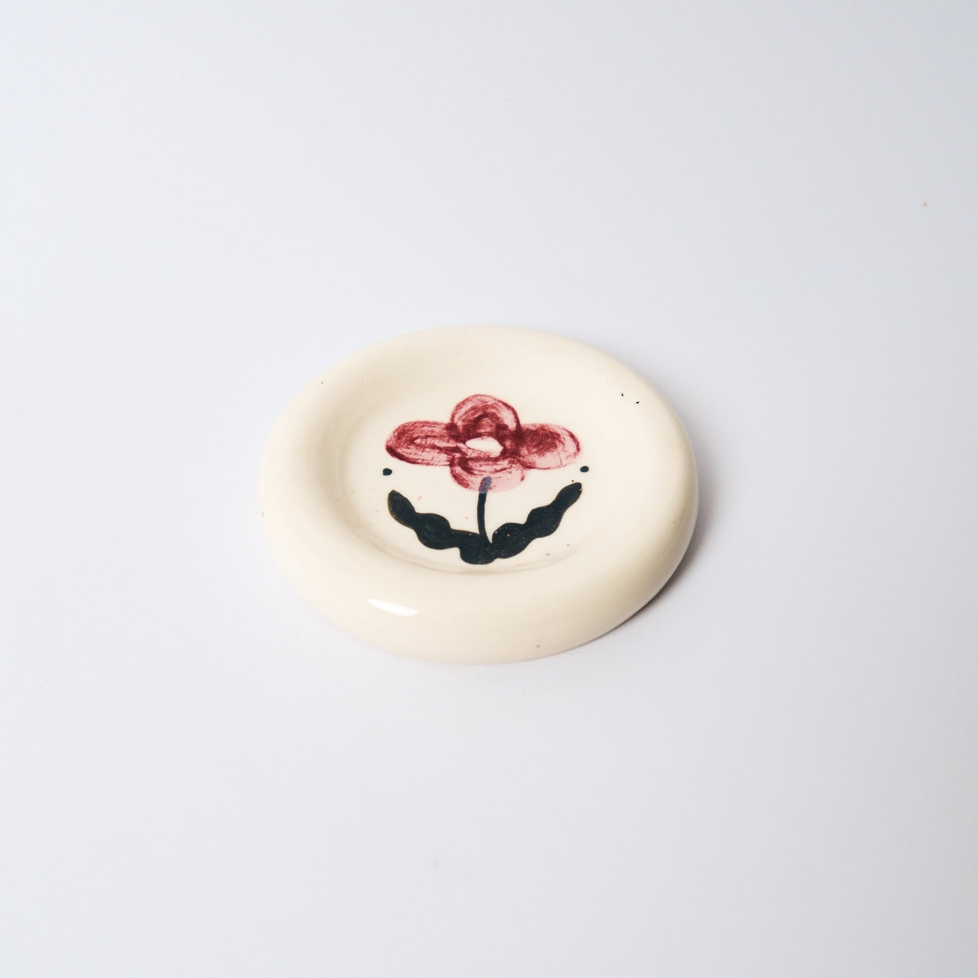 Sunbeam Medium Dish in Burgundy by Objects by Phoebe — view 2