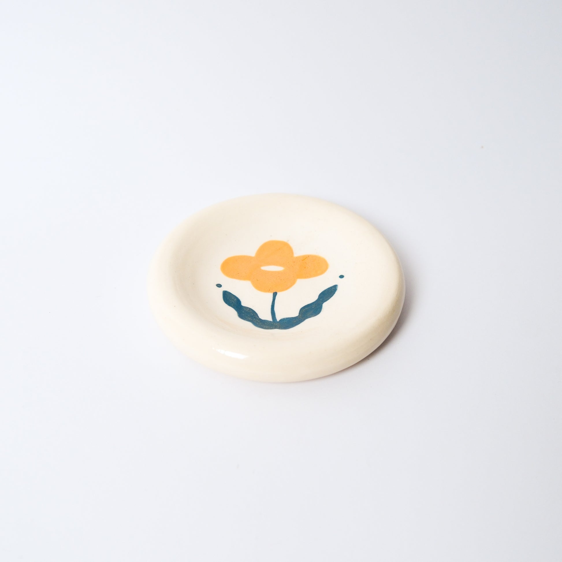 Sunbeam Medium Dish in Mustard by Objects by Phoebe — view 2