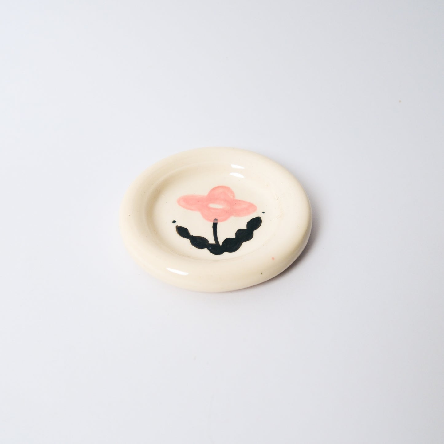 Sunbeam Medium Dish in Pink by Objects by Phoebe — view 2