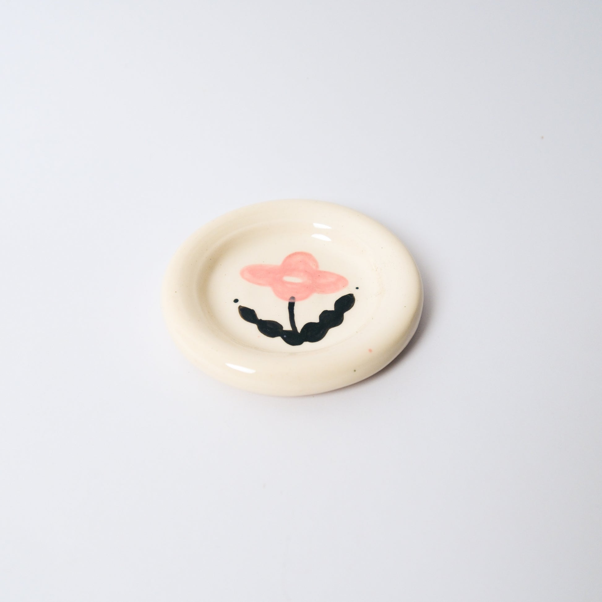 Sunbeam Medium Dish in Pink by Objects by Phoebe — view 2