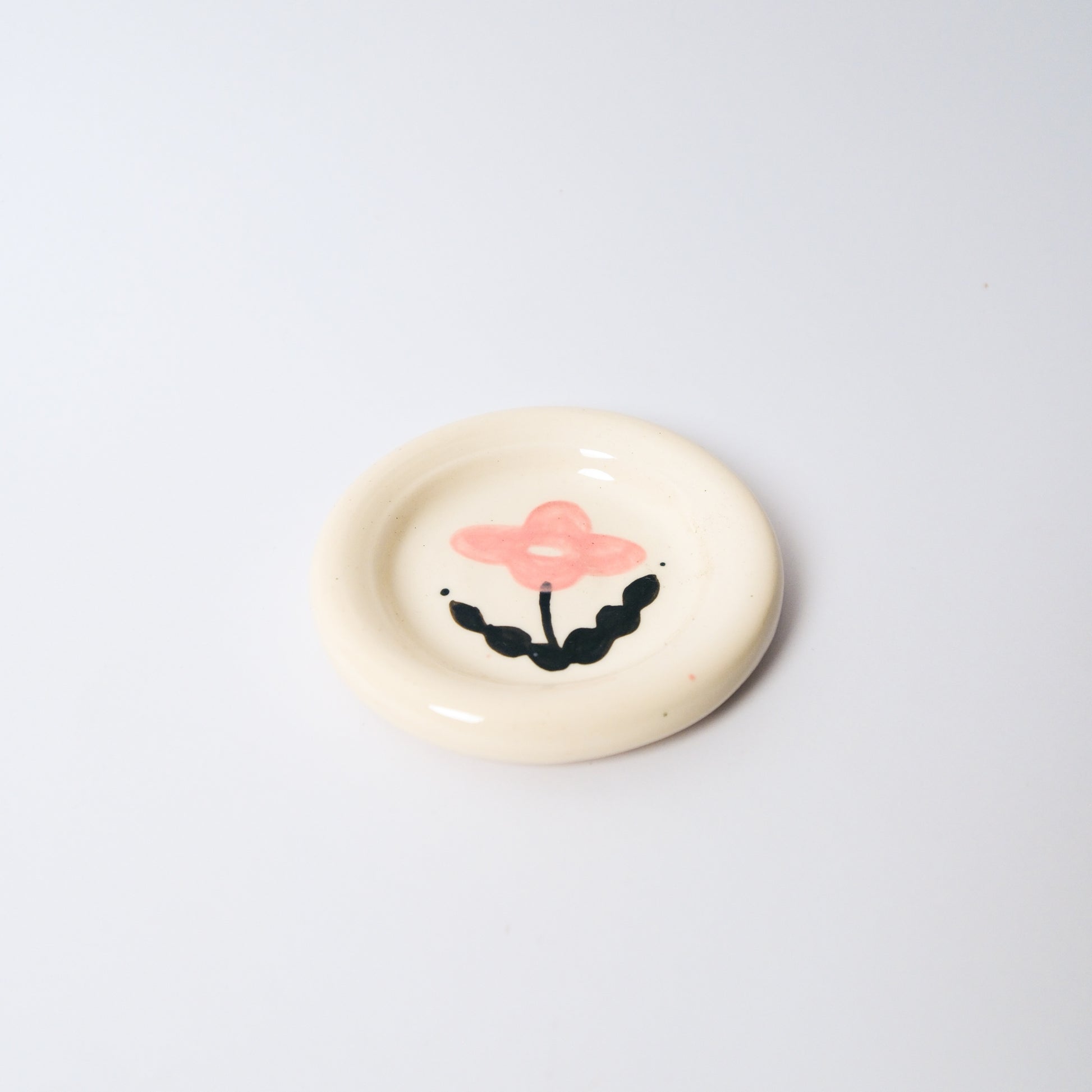 Sunbeam Medium Dish in Pink by Objects by Phoebe — view 3
