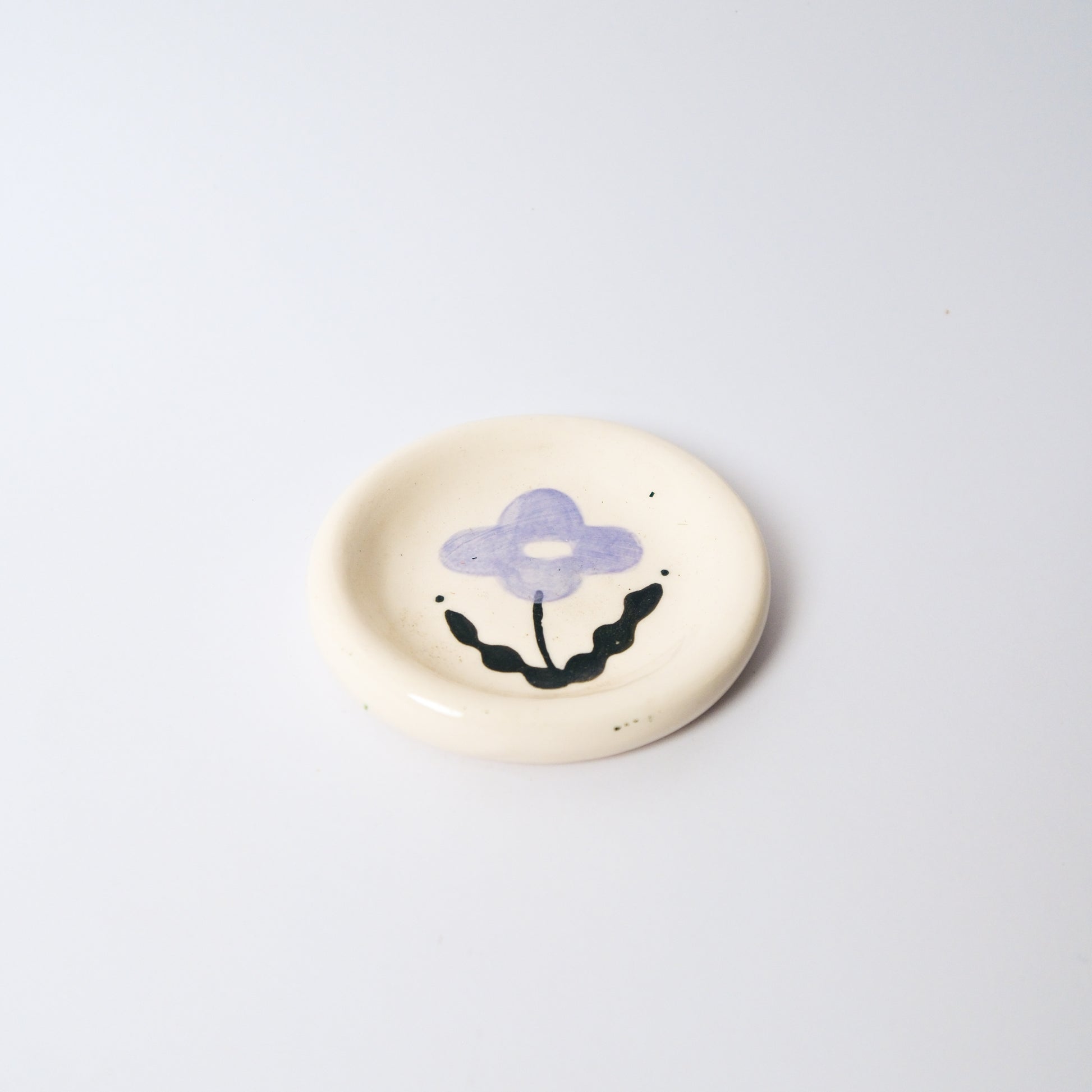 Sunbeam Medium Dish in Purple by Objects by Phoebe — view 3