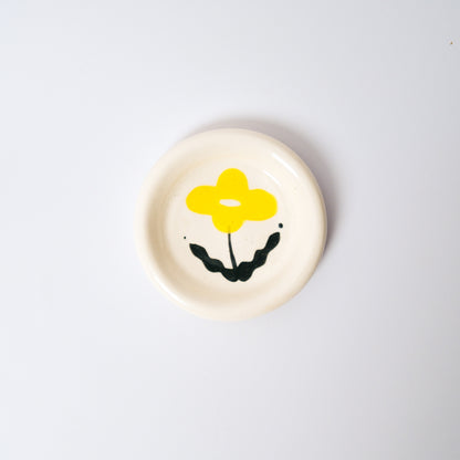 Sunbeam Medium Dish in Yellow by Objects by Phoebe