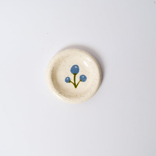 Bud Small Dish in Grey by Objects by Phoebe