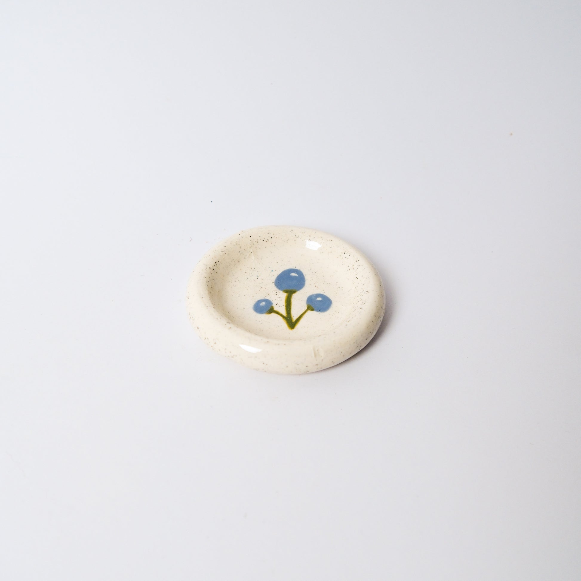 Bud Small Dish in Grey by Objects by Phoebe — view 3